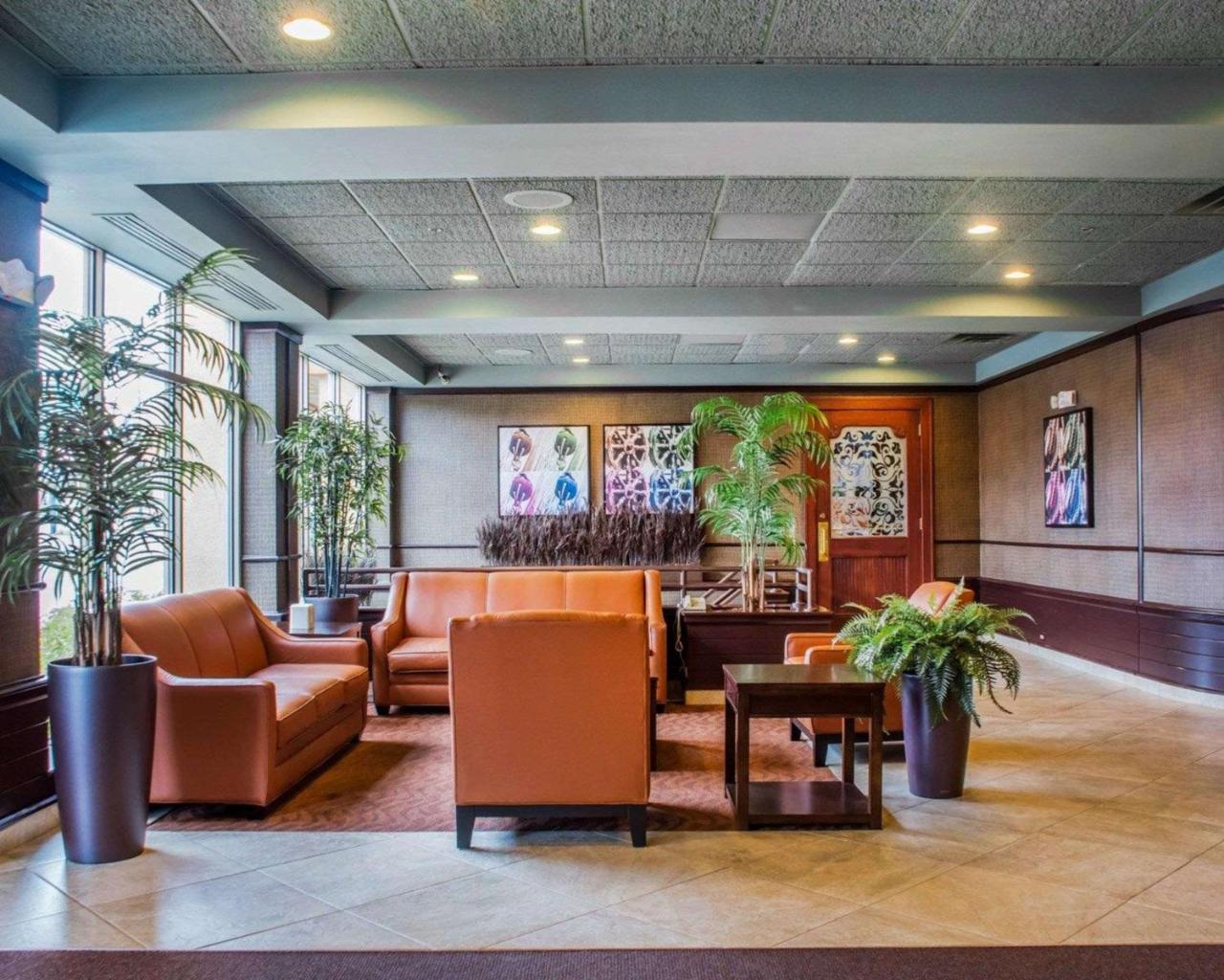 Clarion Hotel & Suites Riverfront Oswego Bagian luar foto